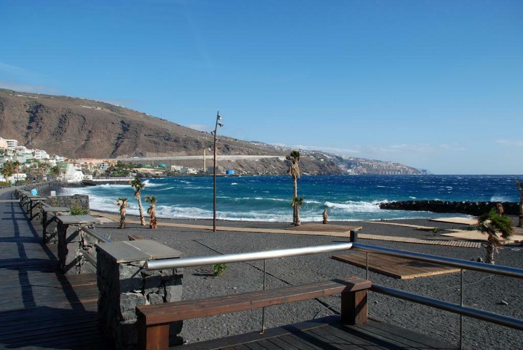 Acogedor estudio en Candelaria en primera línea de mar Exterior foto